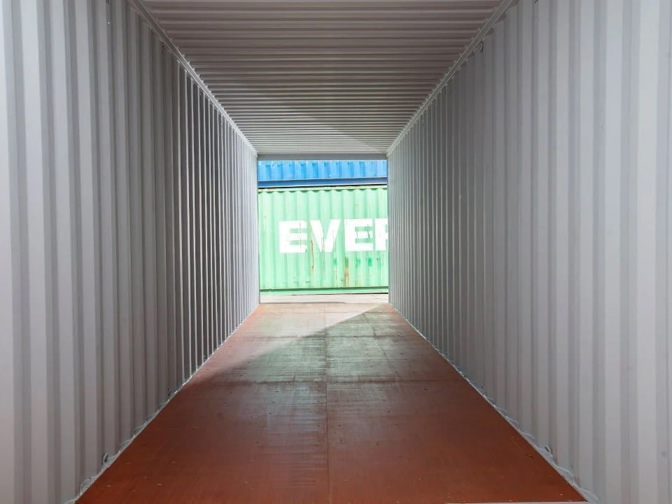 40-ft-tunnel-shipping-container-1