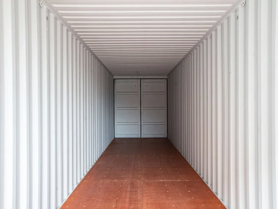 40-ft-tunnel-shipping-container-2