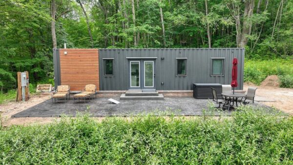 40ft Kennedy Luxury Container Home exterior by Lease Lane Containers