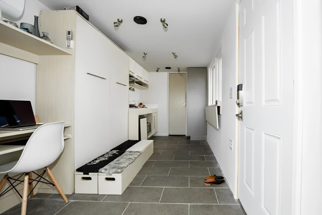 Fully-Equiped-20ft-Shipping-Container-Home2-1024x683