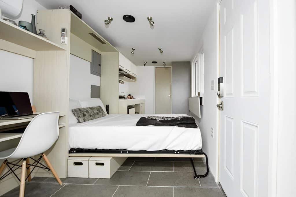 Fully-Equiped-20ft-Shipping-Container-Home3-1024x683