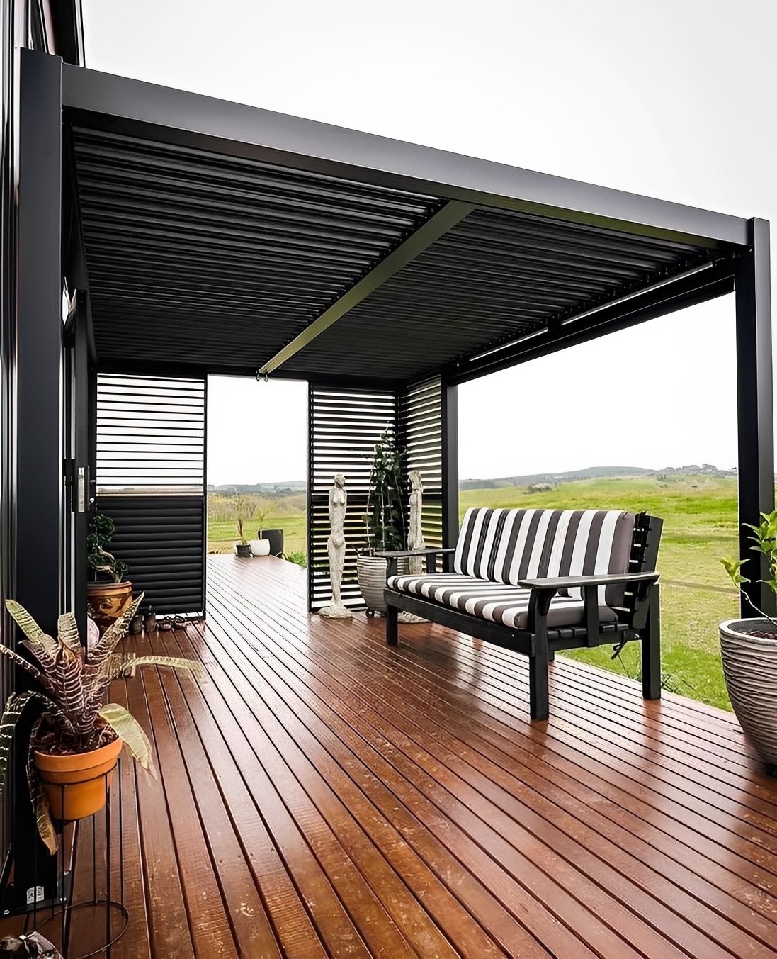 Luxury-40ft-expandable-container-barndominium-prefabricated-with-easy-folding-sandwich-panels-6